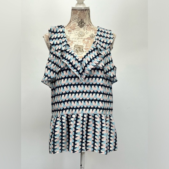 🛍️PARKER Navy,light blue & pink geometric print shoulder cutout blouse‎ size M. - Picture 5 of 14